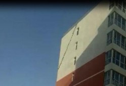 西安楼顶爆料事件始末最新消息,真相大白，揭秘背后惊人内幕